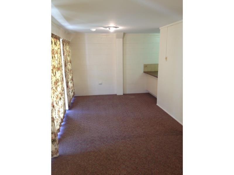 2/15 Thurston Street, Allenstown QLD 4700